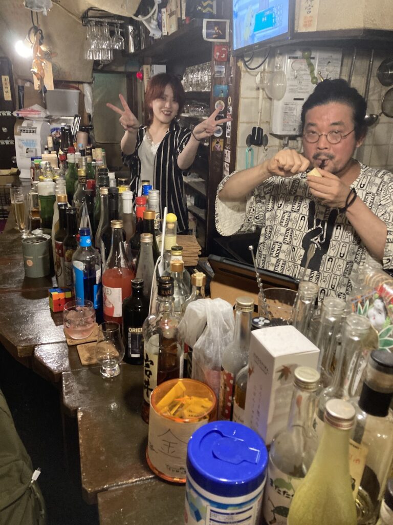 rocinante bar in Nichome Shinjuku