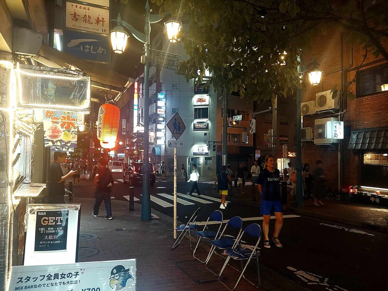 新宿二丁目:夜のお出かけに欠かせない5つのアドバイス 5 essential tips