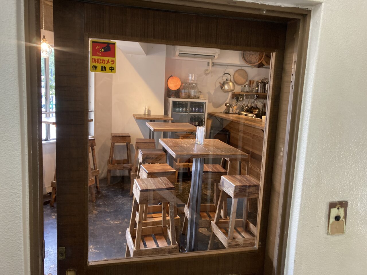 新宿二丁目:昼間の魅力20 Dialogue