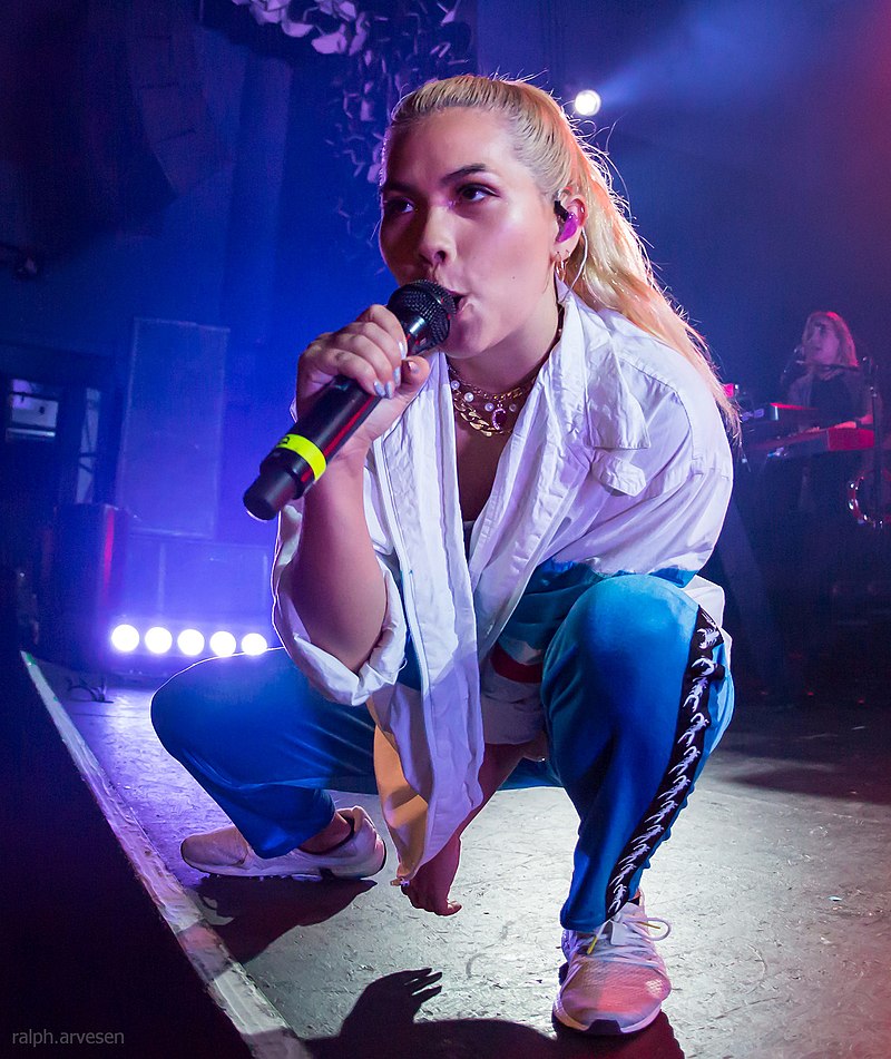 Hayley Kiyoko performing in Austin Texas 2018 05 07 27249107687