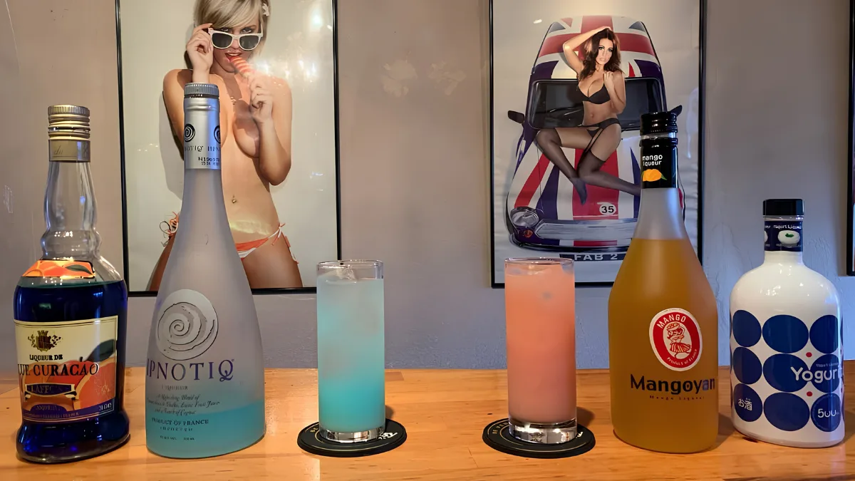Best Gay Bars in Kyoto: LGBTQ+ Nightlife Guide 19 BAR LOOK ME