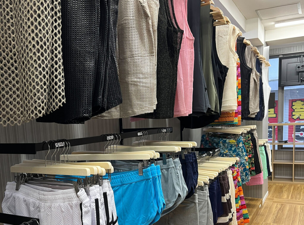 JGG Pride Plaza:新宿日暮里最新的同性恋商店 JGG 骄傲广场服装