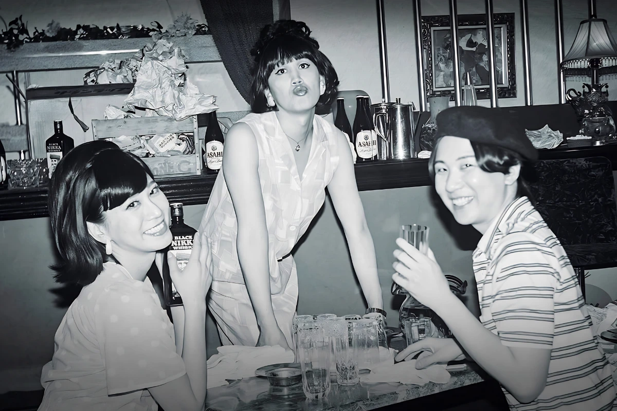 Blue Boy style photo and design used as inspiration for the Blue Boy movie, based on the trial during 1960s Japan.